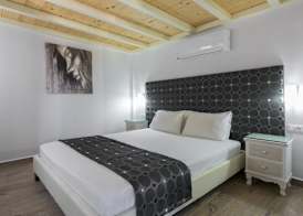 Vlycha Beach Apartments 5
