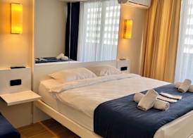 ORBI CITY - Sea View Aparthotel in Batumi 4