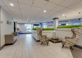Alexis Inn and Suites Hotel 5