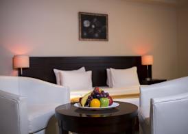 Monroe Hotel & Suites 5