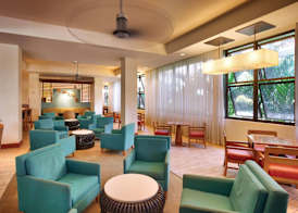 Hyatt Place Waikiki Beach 4