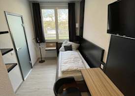 Yebs Hotel 3