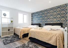 Whitechapel Grand 5