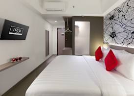 Hotel Neo Gading Solo 4