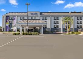 Spark by Hilton Bakersfield Central 2