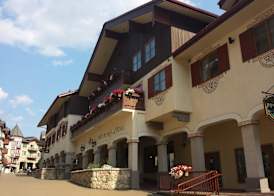 Sun Peaks Lodge 5