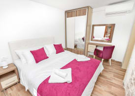 Apartments Mezini 11 4