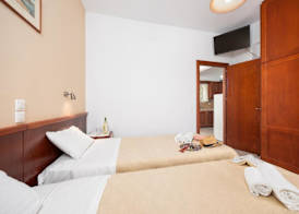 Kosmas Apartments 4