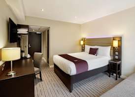 Premier Inn Guernsey St Peter Port - Admiral Park 5