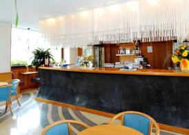 Grand Hotel Astoria 2