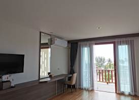 Nana Beach Hotel & Resort 3