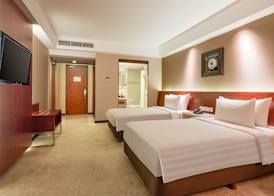 The Alana Yogyakarta Hotel and Convention Center 4