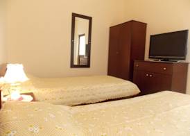 Ylli's Apartments 4