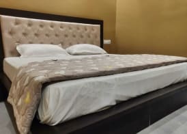 The Republic Hotel 4