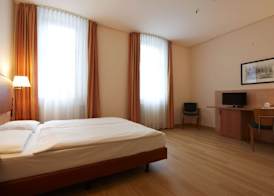 IntercityHotel Berlin Ostbahnhof 3