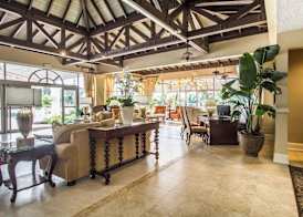 Comfort Suites Paradise Island 4