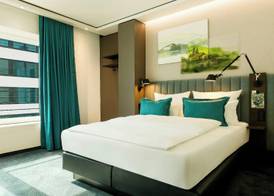 Motel One Stuttgart-Mitte 3