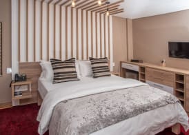 LOCH LOGAN HOTEL 3