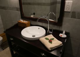 Island Safari Lodge 5