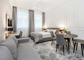 Vinfort Aparthotel - Krakow Old Town 4