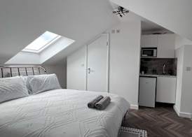 Dalston Luxe Studios (3 Miles away from Liverpool Train Station) 4