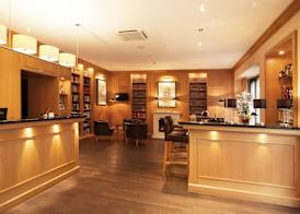 TOWNHOUSE Hotel 4