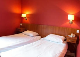 Thomas James Hotel 3