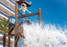 Hotel Oasis Park Splash 3