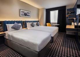 Academy Plaza Hotel 5