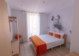 Plaza Mayor Suites & Apartments 4