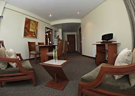Suites Camino Real 5