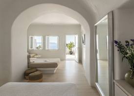 Porto Fira Suites 3