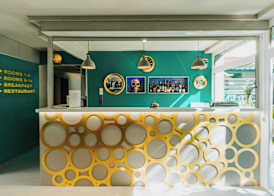 Arena Deluxe & Spa 2