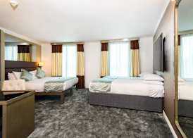 Atrium Hotel Heathrow 4