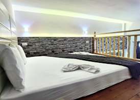 Vlycha Beach Apartments 2
