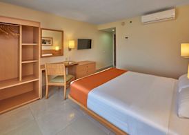 City Express by Marriott Mazatlan 5