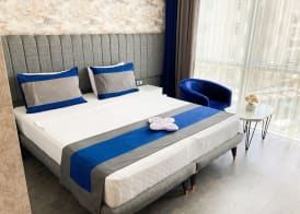NENESSAHOTEL 4