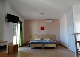Paradiso Hotel Corfu Sea View Apartments with Pool in Ipsos 5