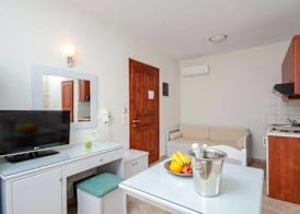 Plaka Hotel I 3