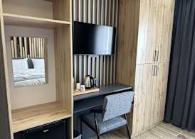 world say hotel 4