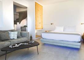 Elysian Santorini 3