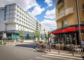 Motel One Paris - Porte de Versailles 3