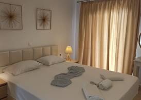 Aronis Apartments 5