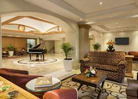 Ramada Plaza by Wyndham Palm Grove 2