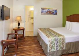 Pacific Marina Inn Airport Hotel 5