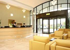 Cranfield Management Development Centre 4