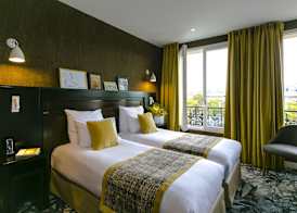 Hotel de Neuville Arc de Triomphe 5