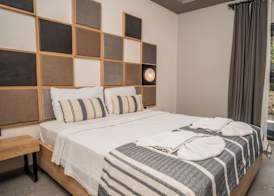 Blue Star Hotel 4