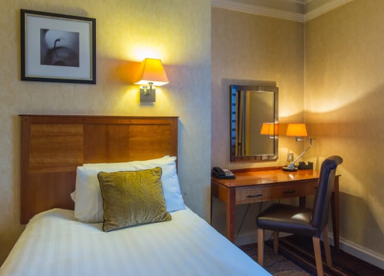 The Queens Hotel 1