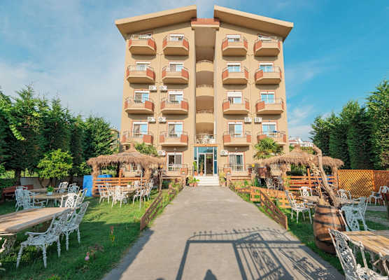 Serxhio Apartments Golem 1